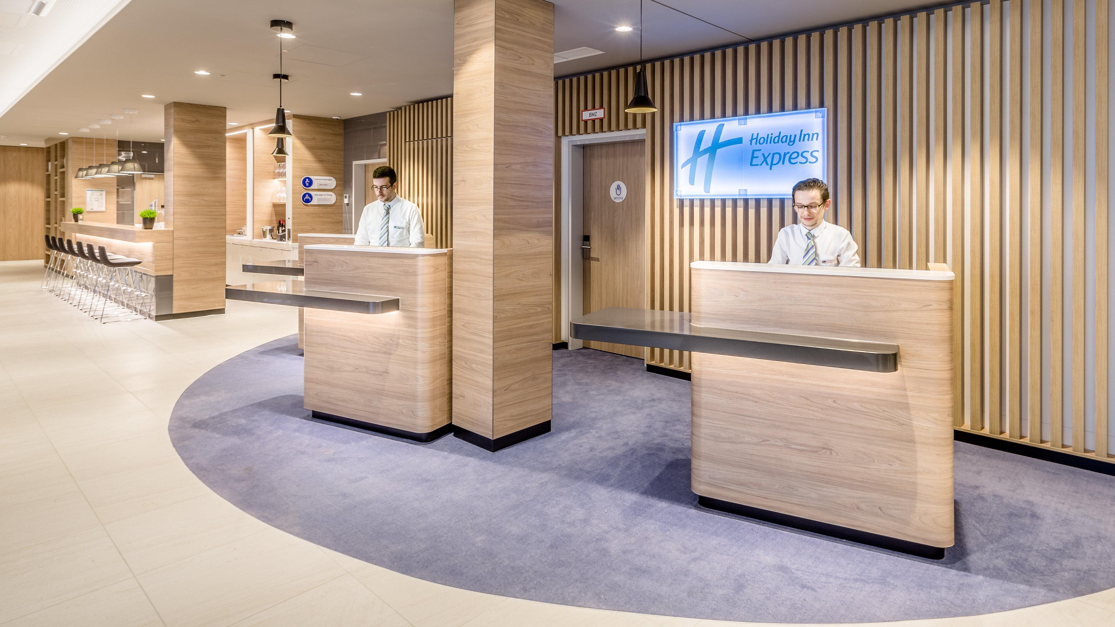 Express - East By Ihg