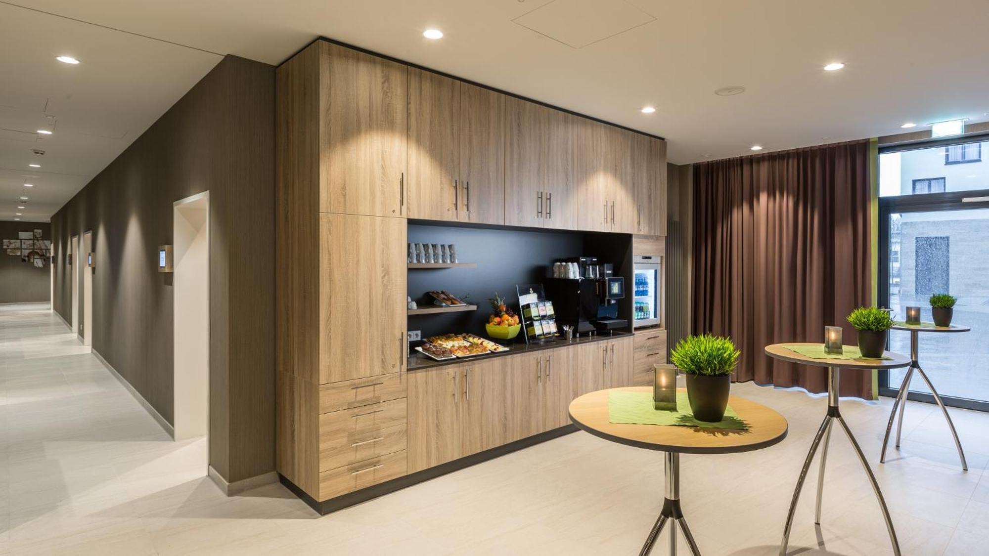 Express - East By Ihg Hotel München
